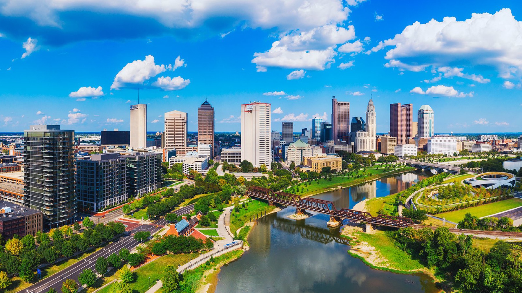 Columbus, Ohio skyline along the Scioto River